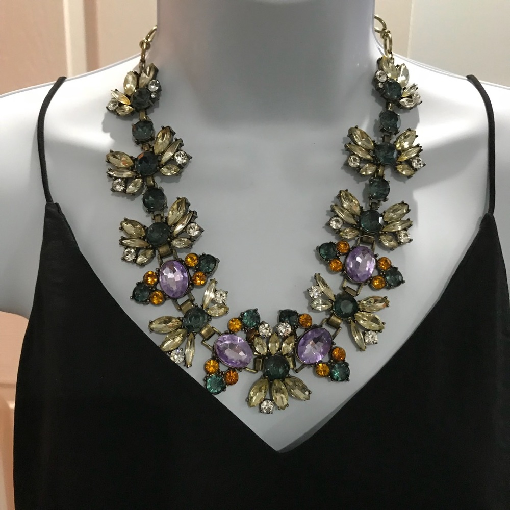 Statement Necklace - Picture 2 of 4